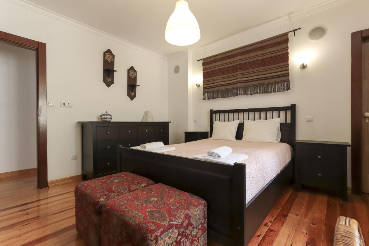 Grand Parliament Duplex By Homing Apartment ลิสบอน ภายนอก รูปภาพ